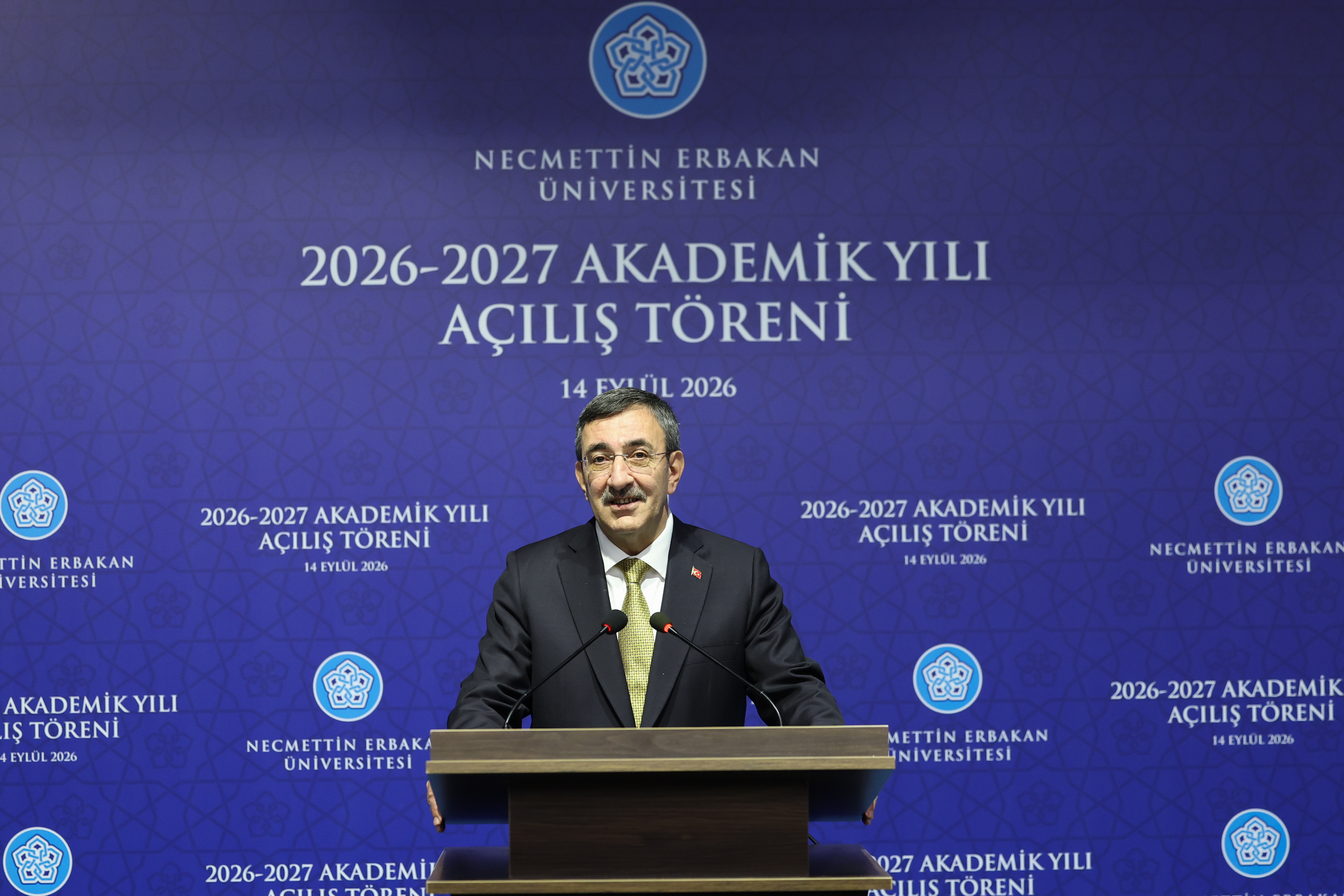 Cevdet Yılmaz Gazze'deki zulme karşı çıkan üniversiteleri selamladı