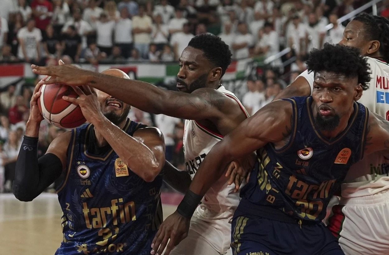 Fenerbahçe Tarfin, Karşıyaka deplasmanında 97-72 kazandı