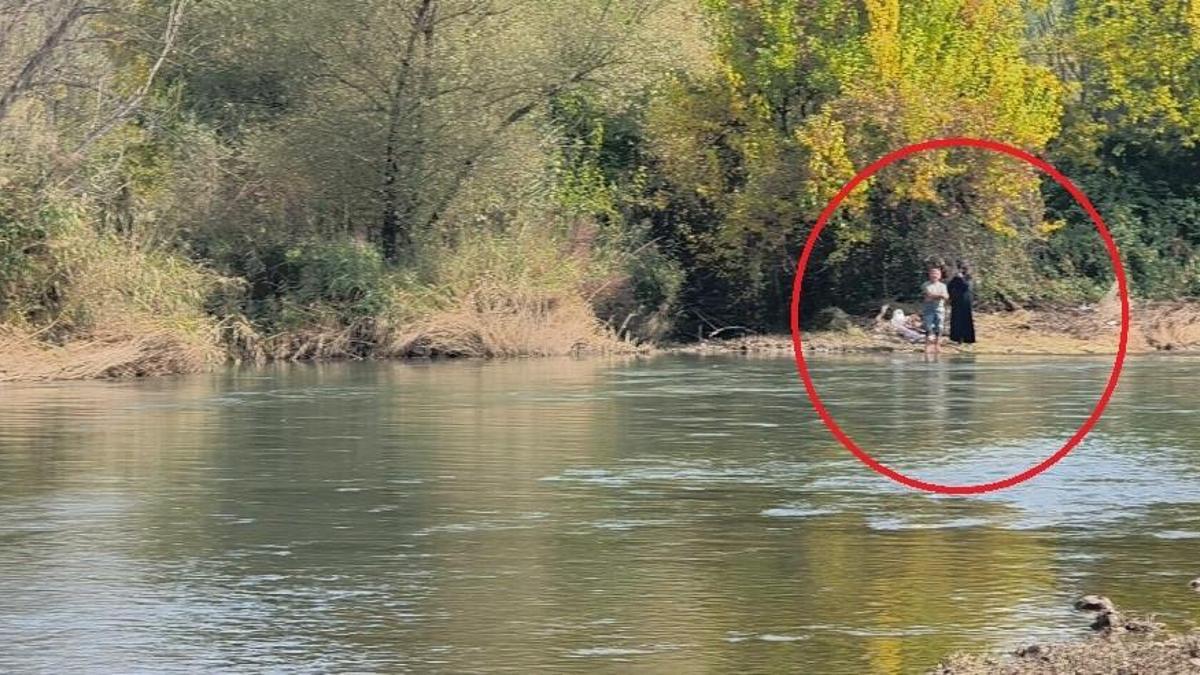 Diyarbakır'da Dicle Nehri'nde mahsur kalan 2 kişi botla kurtarıldı