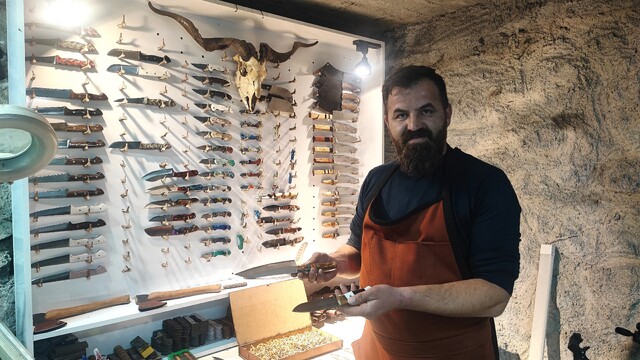 Yozgatlı teknisyen hurda metalleri özel tasarım bıçaklara dönüştürüyor