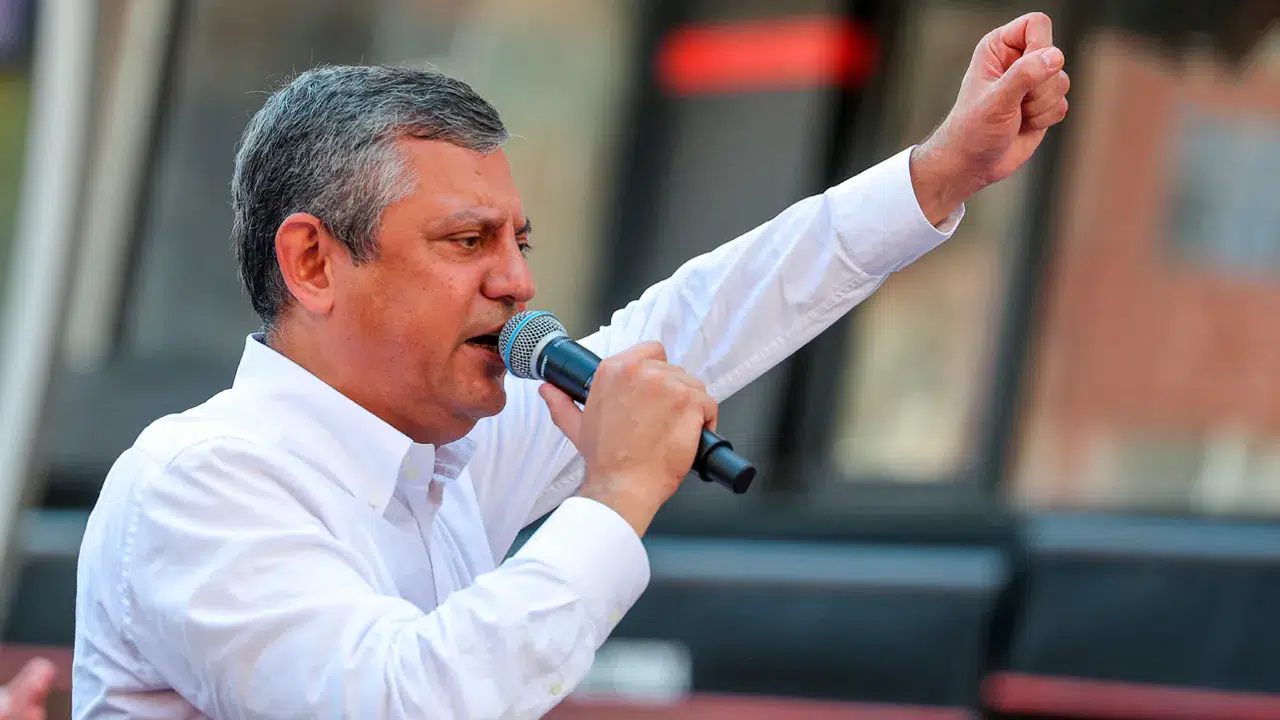 Özgür Özel'den 30 Ağustos Zafer Bayramı mesajı