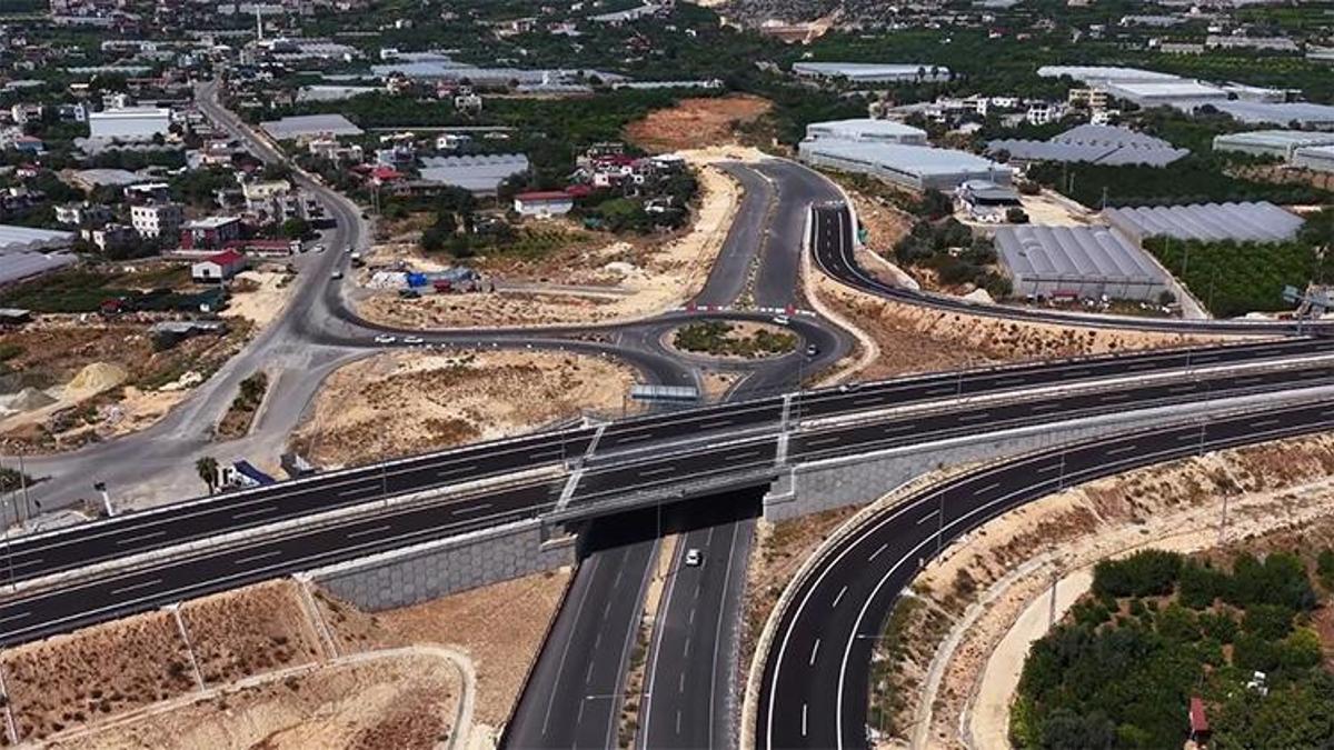 Çeşmeli-Kızkalesi Otoyolu projesinde yüzde 98 fiziki gerçekleşmeye ulaşıldı