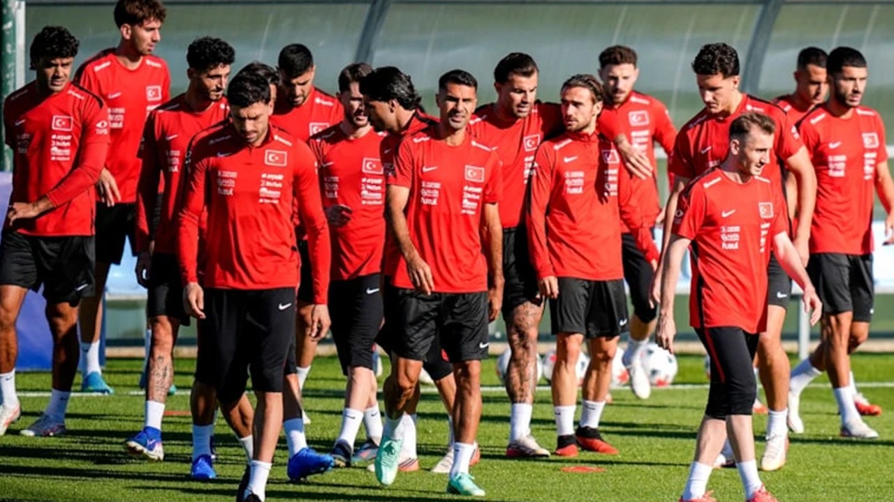 A Milli Takım'ın Fransa maçı kadrosunda 6 oyuncu yer almadı