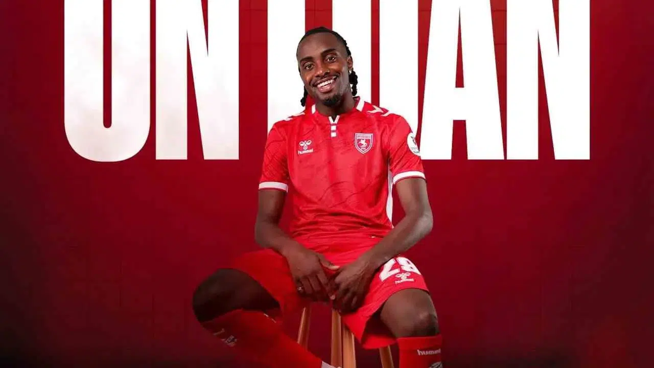Samsunspor'un Kongolu orta sahası Makoumbou İtalya'ya transfer oldu
