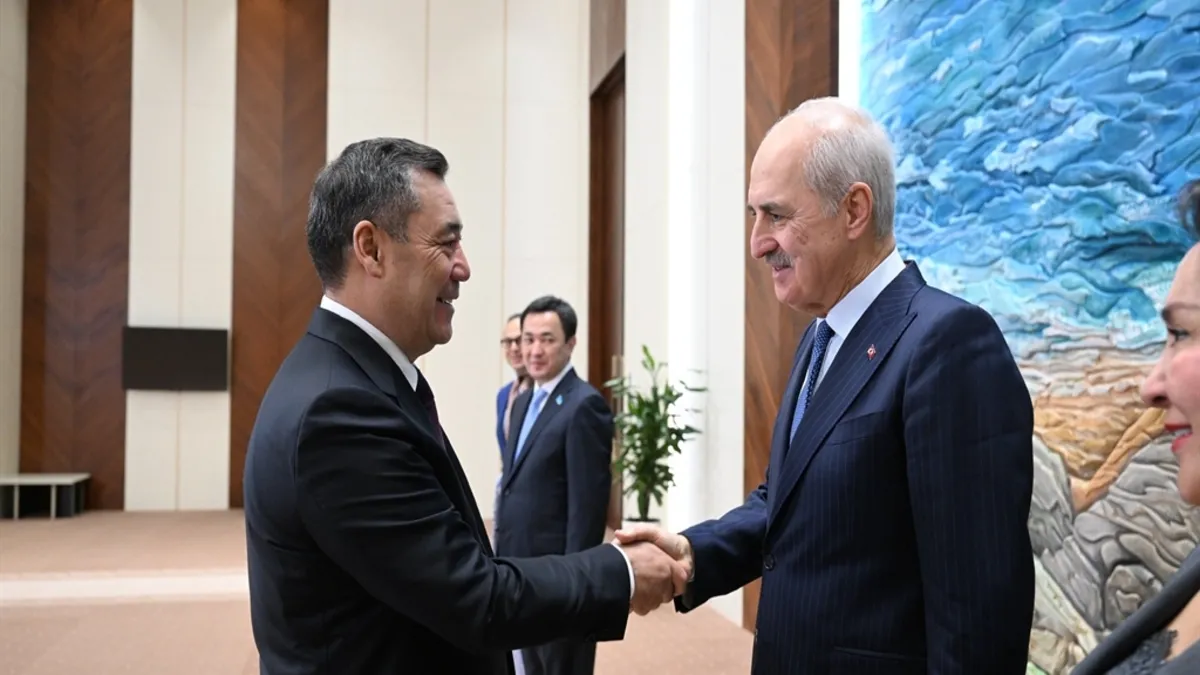 TBMM Başkanı Kurtulmuş, Kırgızistan Cumhurbaşkanı Caparov ile görüştü