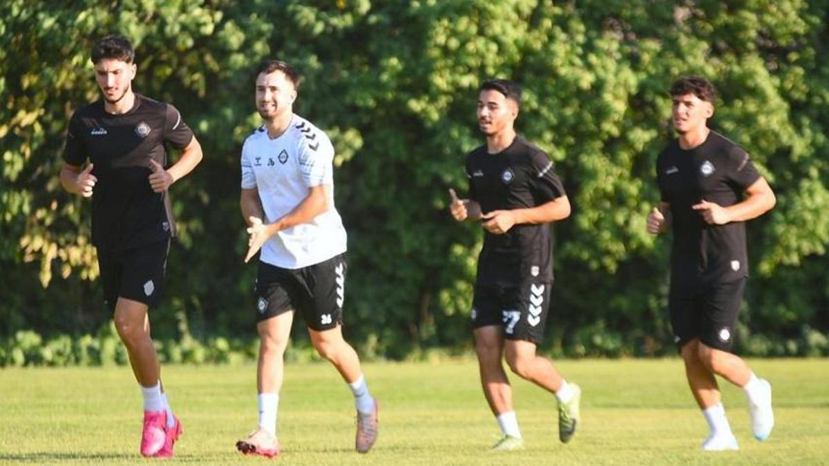 Altay'da İbrahim Kıravi takıma döndü