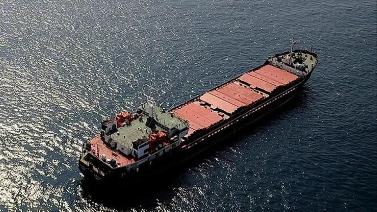 Endonezya açıklarında uyuşturucu yüklü gemide 2,6 ton sentetik madde ele geçirildi