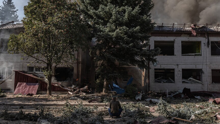 Rusya Ukrayna'daki enerji, askeri sanayi ve liman altyapısını hedef aldı