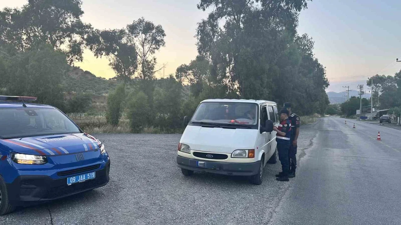 Aydın'da jandarma ekiplerinin Çember-142 operasyonunda 31 kişi ele geçirildi