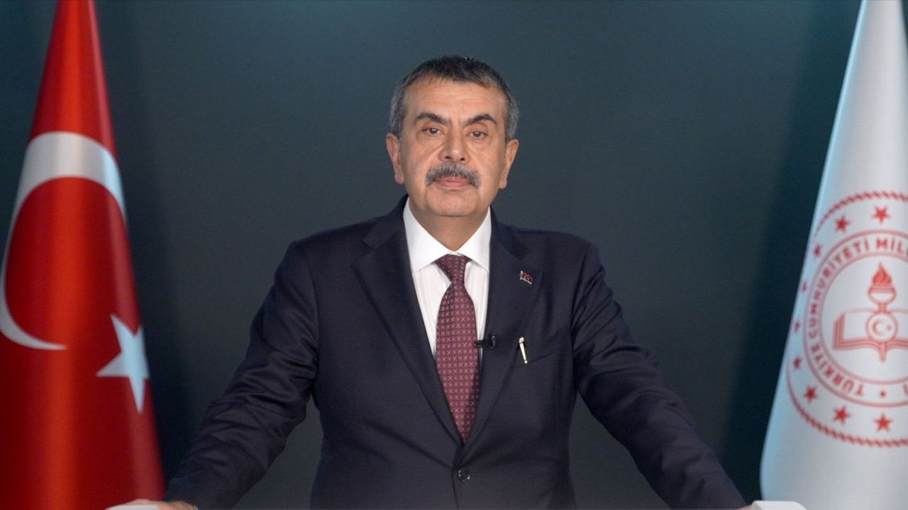 Milli Eğitim Bakanı Yusuf Tekin canlı yayında eğitim gündemini açıklayacak