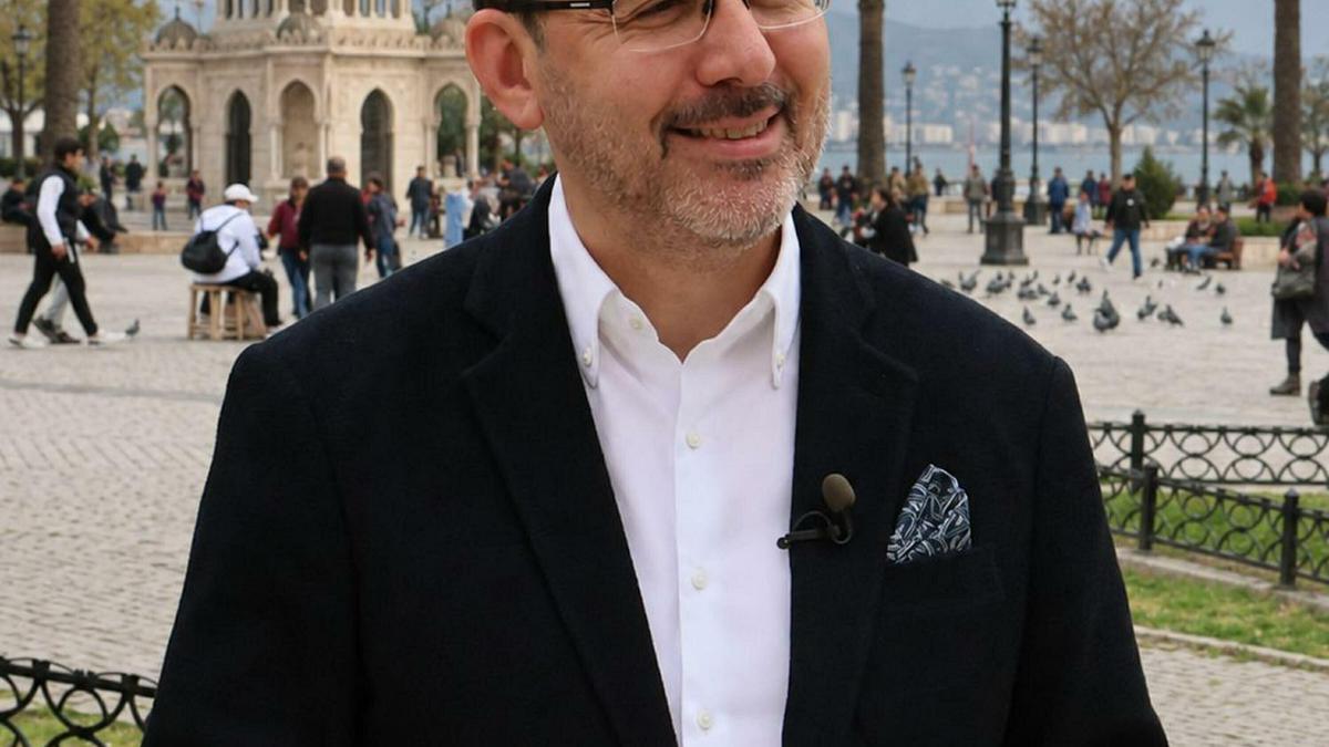 Mehmet Kasapoğlu'ndan İzmir'in kurtuluşunun 104. yılı mesajı