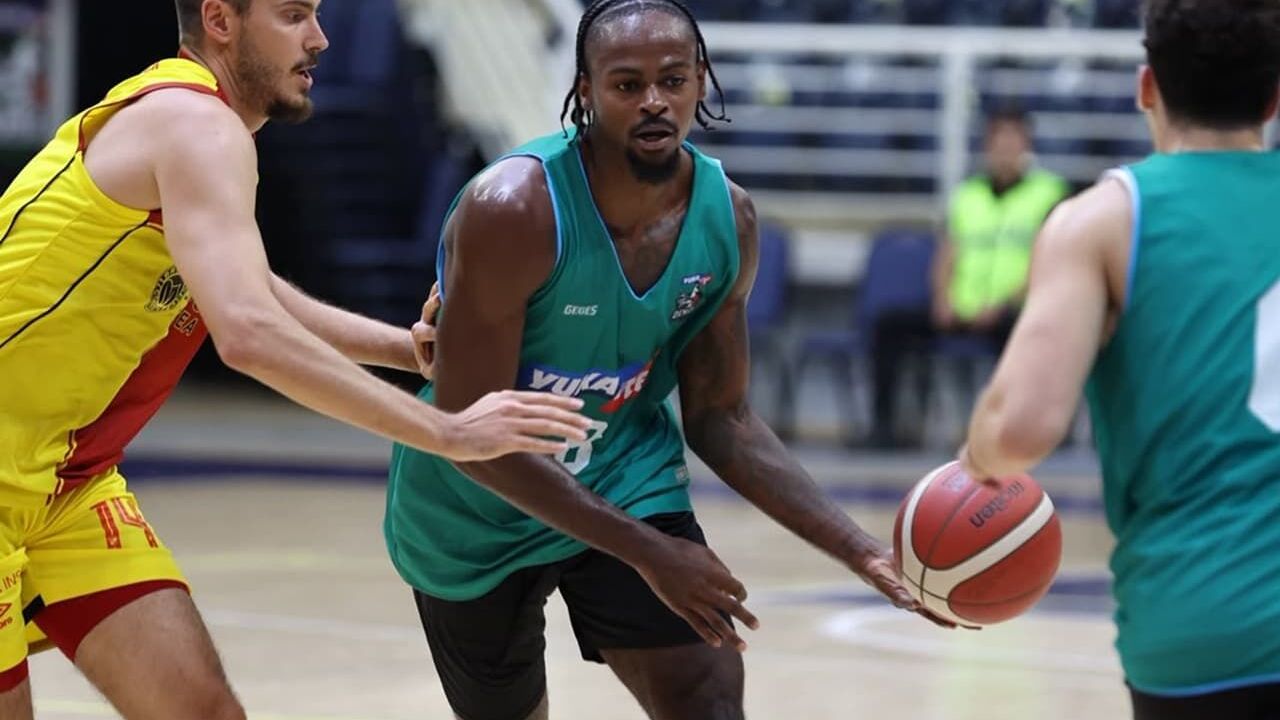 Göztepe ve Yukatel Denizli Basket hazırlık maçında berabere kaldı