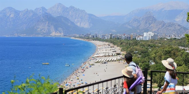 Meteoroloji, perşembeden itibaren sıcaklıkların 41 dereceye çıkacağını bildirdi