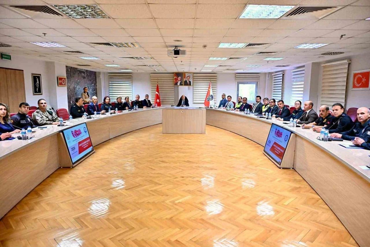 Eskişehir'de emniyet birimleri güvenlik ve asayiş stratejilerini görüştü