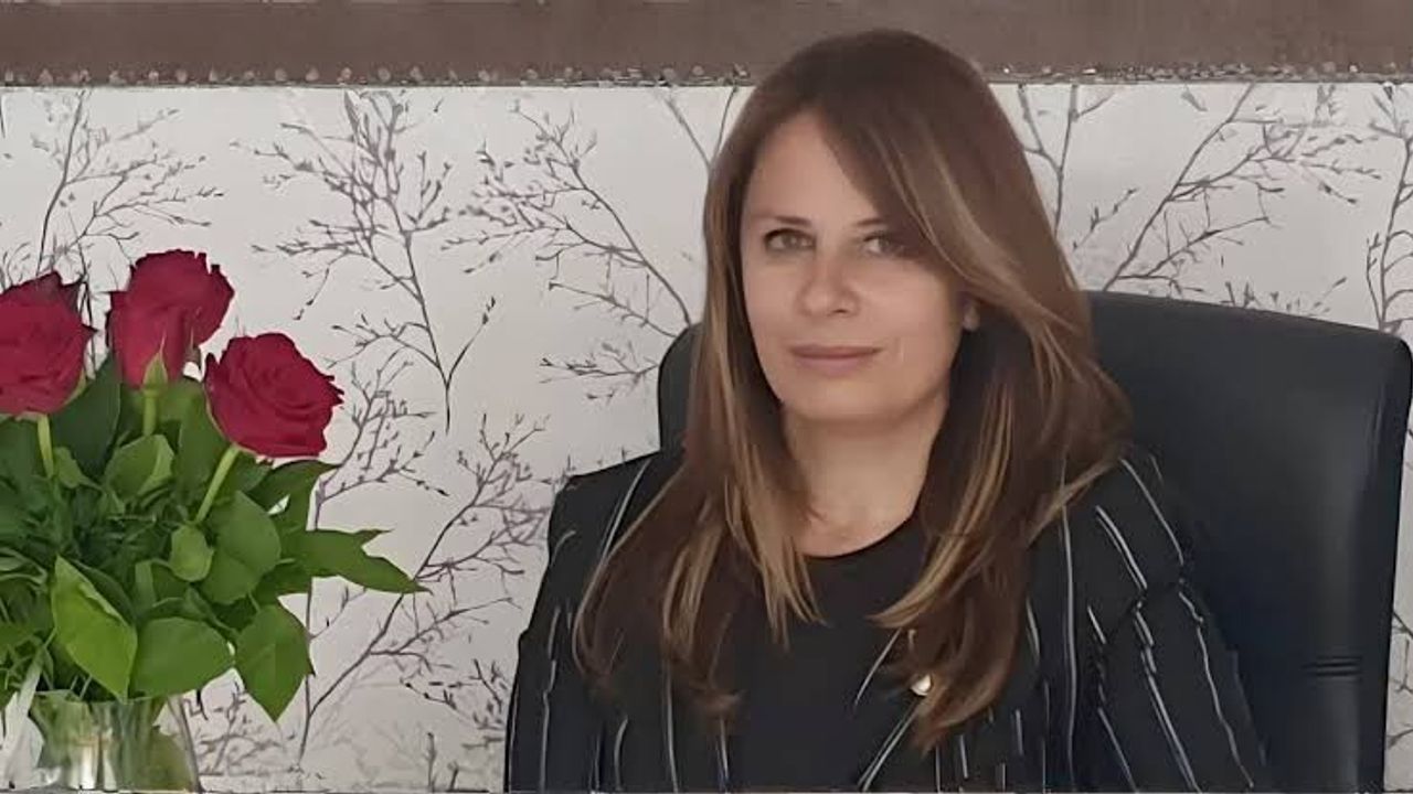 Çeşme Belediye Meclisi'nde Belediye Başkanı ile İlçe Başkanı arasında sert tartışma
