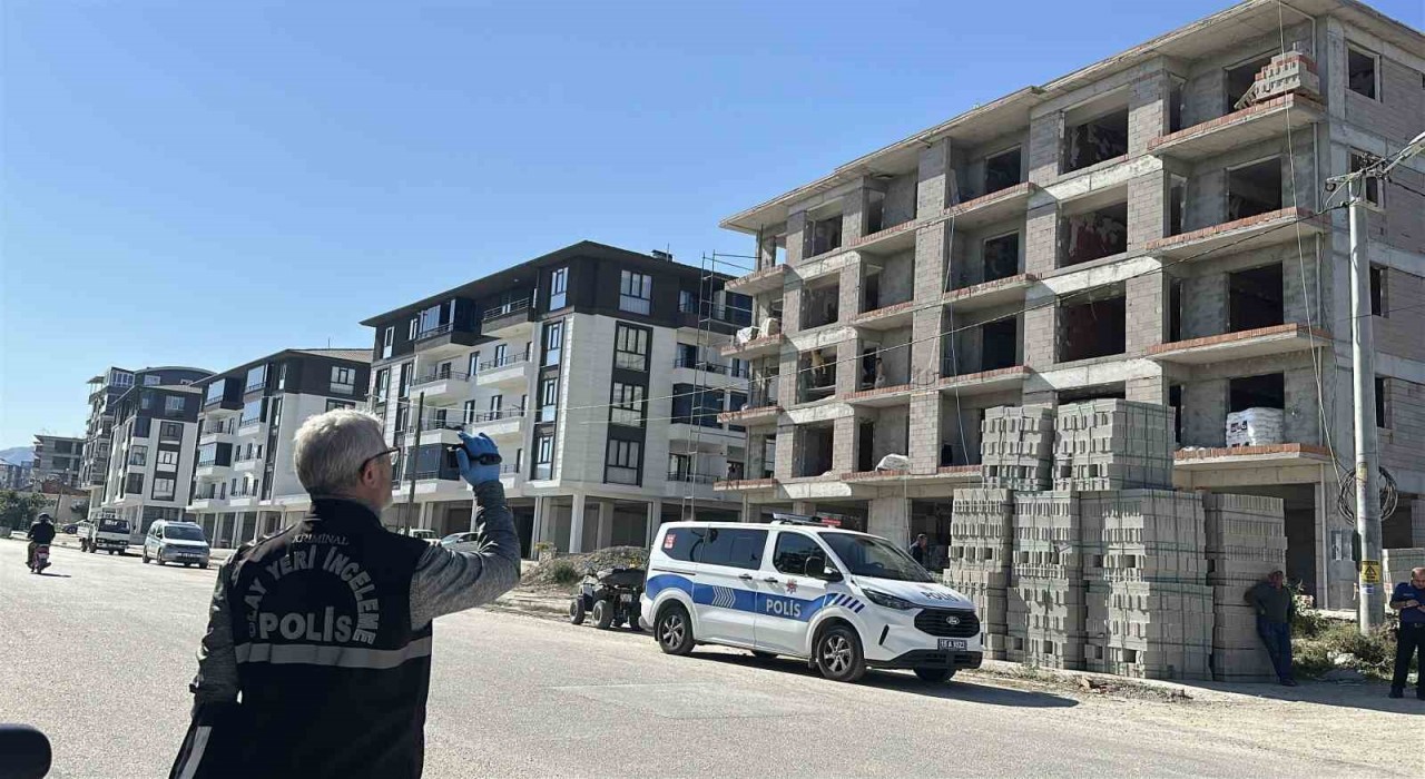 Burdur'da inşaatta fenalaşan çatı ustası hastanede yaşamını yitirdi