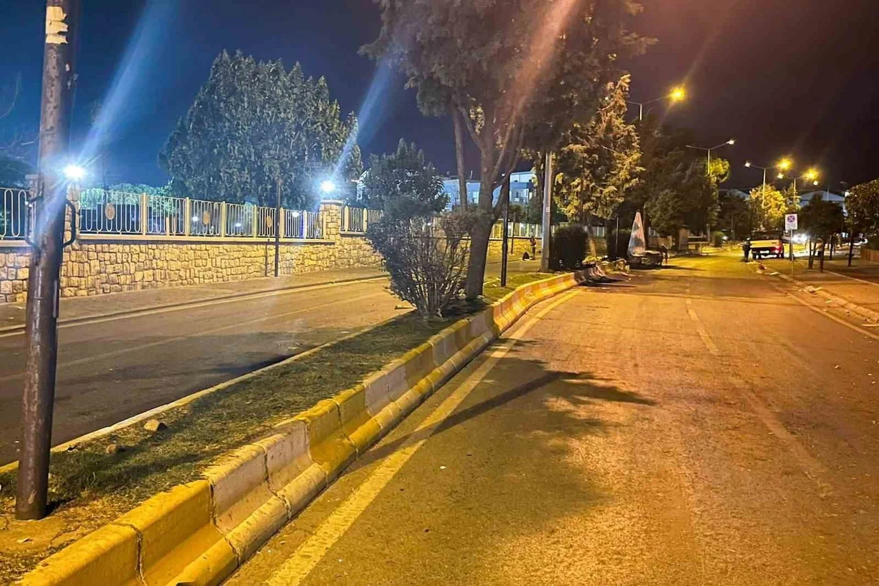 Efeler Belediyesi semt pazarlarında kapsamlı temizlik çalışması yürütüyor