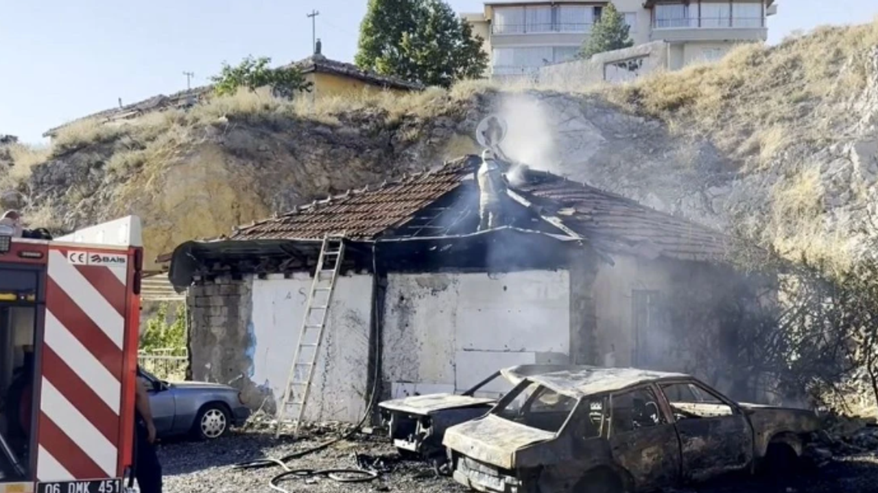 Ankara ve Eskişehir'de otluk alanlarda çıkan yangınlar kontrol altına alındı