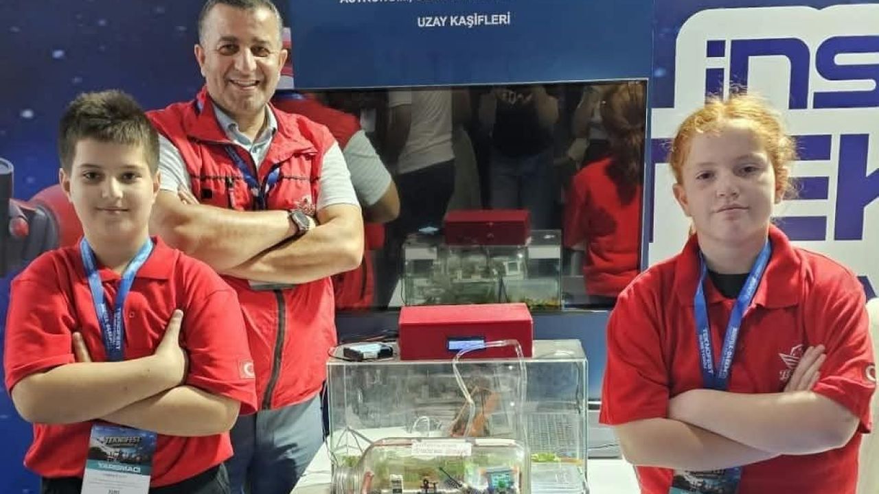 Sakaryalı öğrenciler TEKNOFEST'te Türkiye dereceleri elde etti
