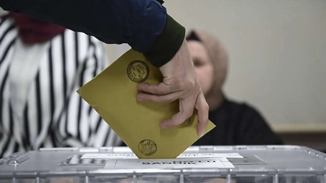 Yeni Parti yüzde 31,8 oy oranıyla birinci parti konumuna yükseldi