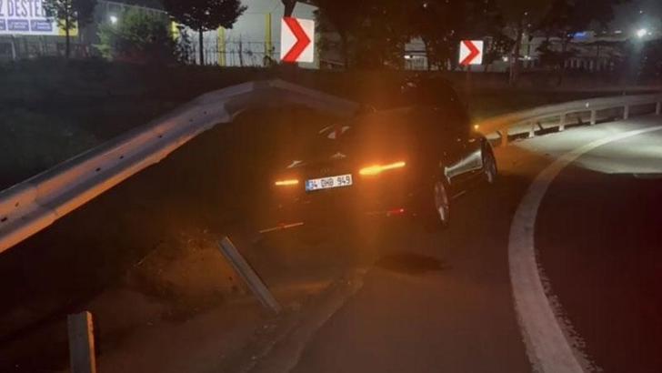 İstanbul'da kontrolden çıkan otomobil refüje çarptı: 1 yaralı