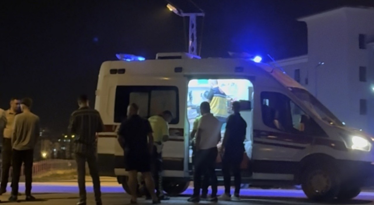 Kadirli'de otomobil ve motosikletin çarpışması sonucu bir kişi yaralandı