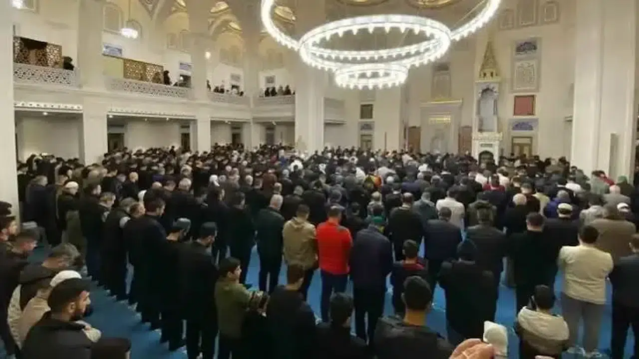 Diyanet 18 Eylül 2026 cuma namazı vakitlerini açıkladı
