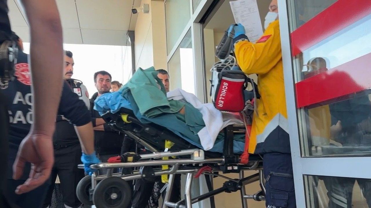 Burdur'da tarlada çıkan tartışma silahlı kavgaya dönüştü: 3 yaralı