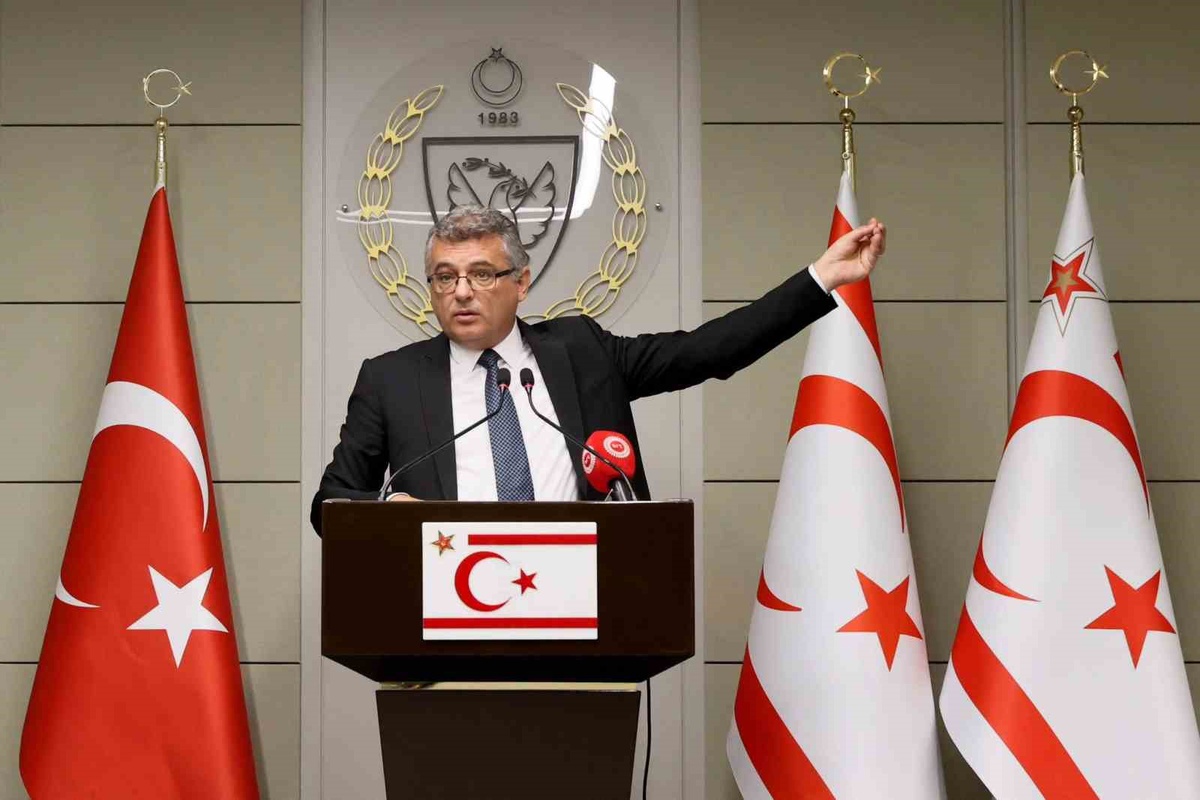 Erhürman karma evlilik çocuklarının AB vatandaşlığı konusunu eleştirdi