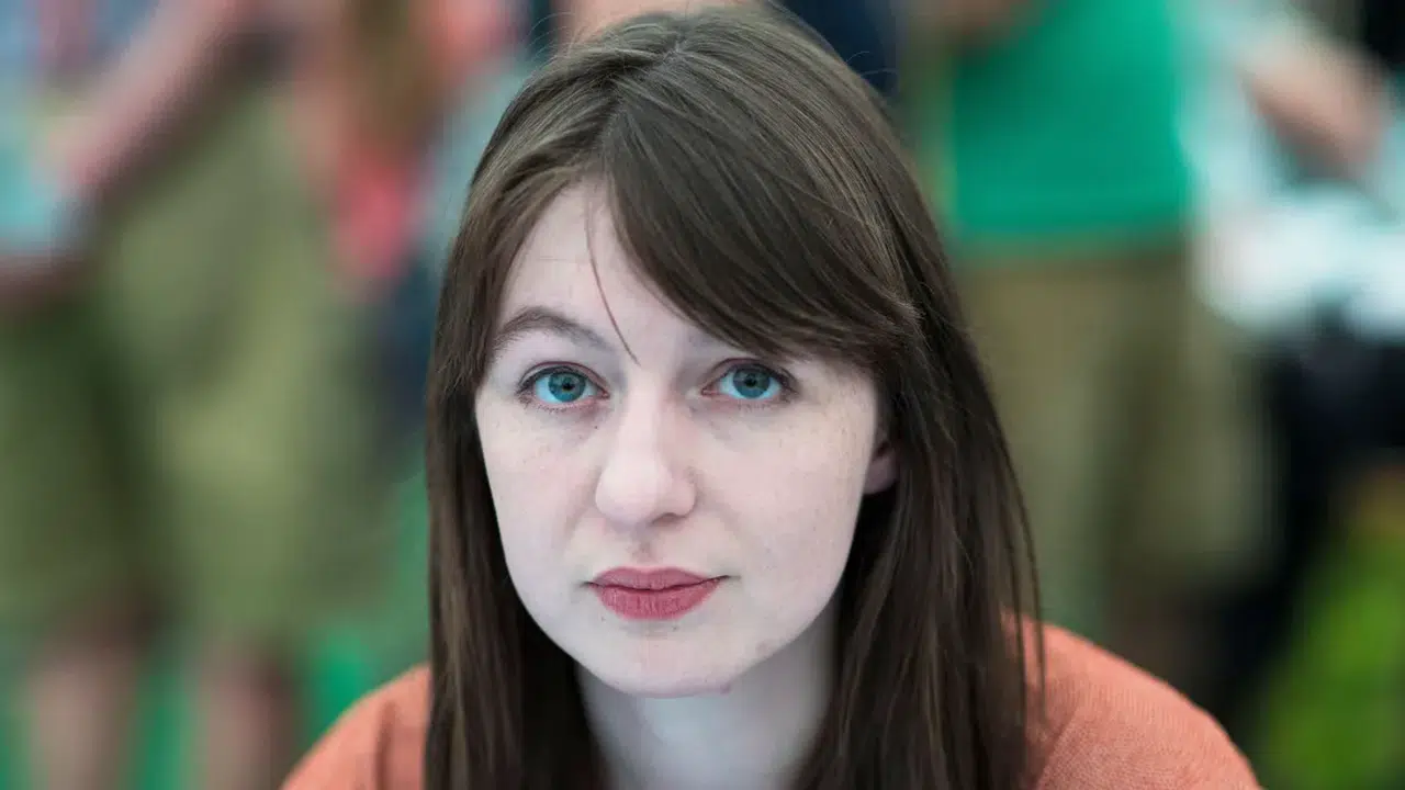 Ünlü isimlerden Sally Rooney'nin kitaplarına yönelik sansüre tepki