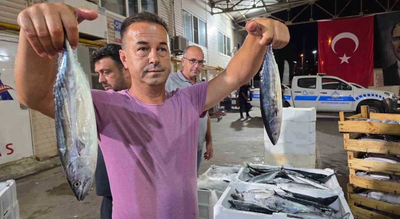 Balıkçılar yeni av sezonuna dualarla denize açılarak başladı