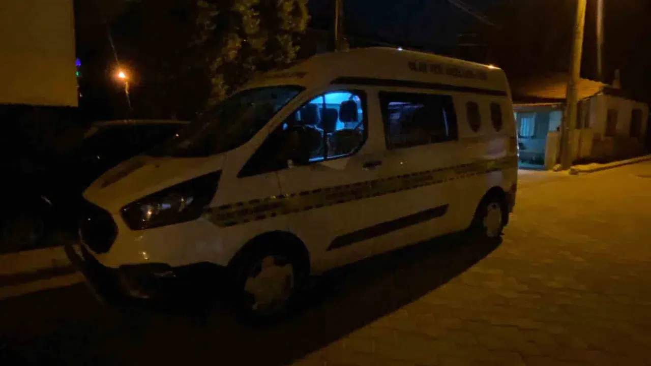 Denizli'de aile içi tartışma sonrası eve tüfekle ateş açıldı