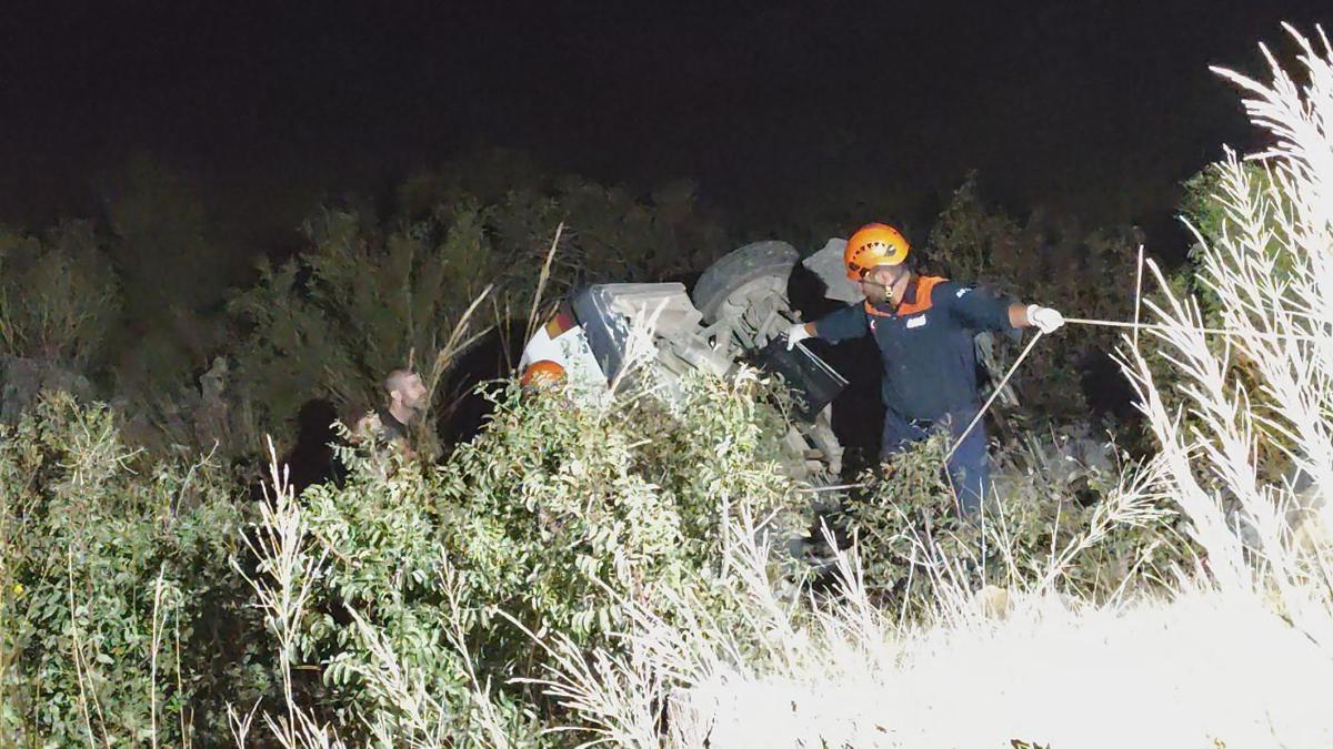 Antalya'da uçuruma yuvarlanan otomobildeki sürücü hayatını kaybetti