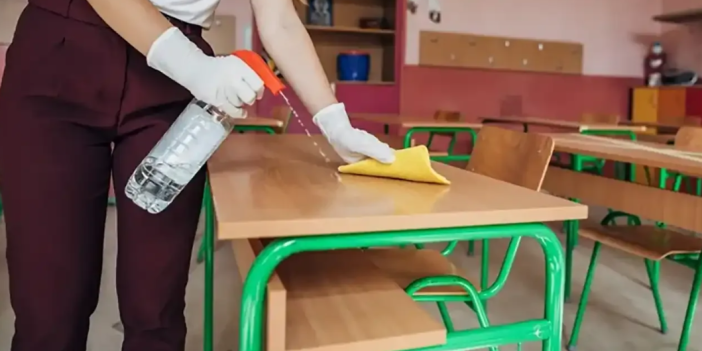 Milli Eğitim Bakanlığı okullardaki temizlik ve güvenlik sorununa Şubat'ta çözüm buluyor