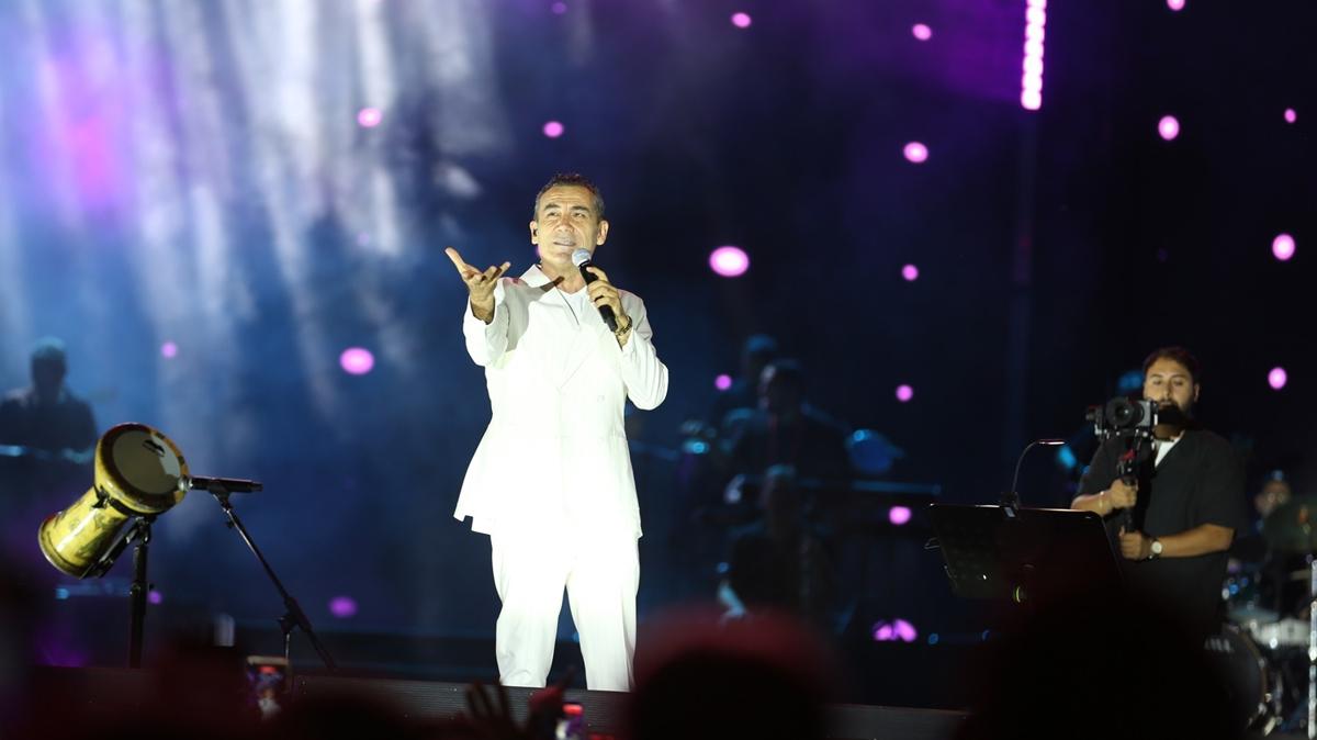 Ferhat Göçer Ordu Kültür Yolu Festivali kapsamında sahne aldı