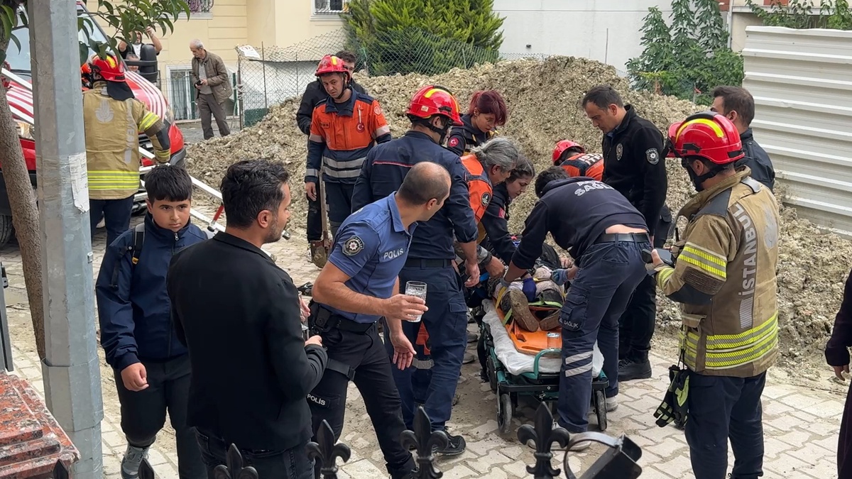 Avcılar'da rögar kapağına basan 76 yaşındaki kadın boşluğa düştü