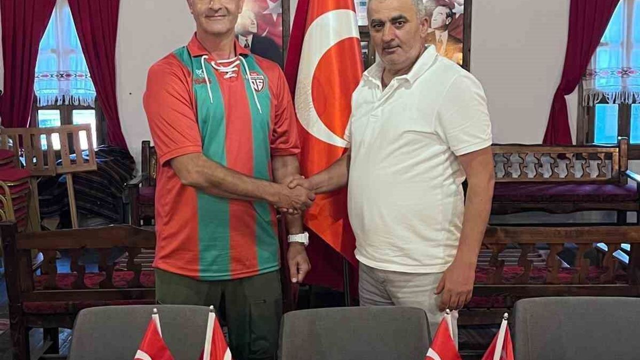 Osmanelispor, Teknik Direktör Hasan Kol ile yeni sezon için anlaştı