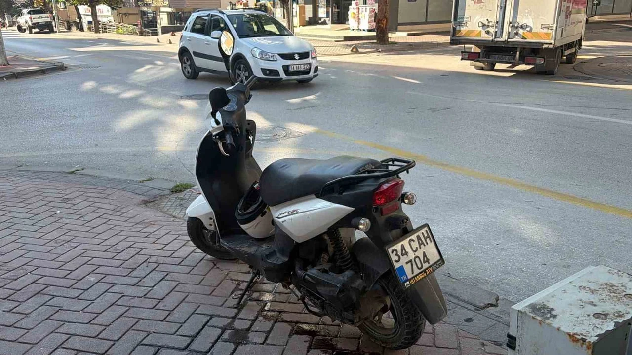 Bolu'da otomobil ile motosikletin çarpışması sonucu 1 kişi yaralandı