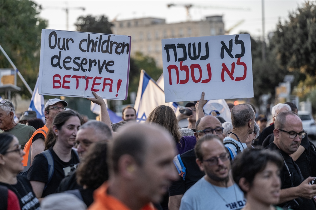 İsrail'de Netanyahu hükümetine seçim öncesi protesto
