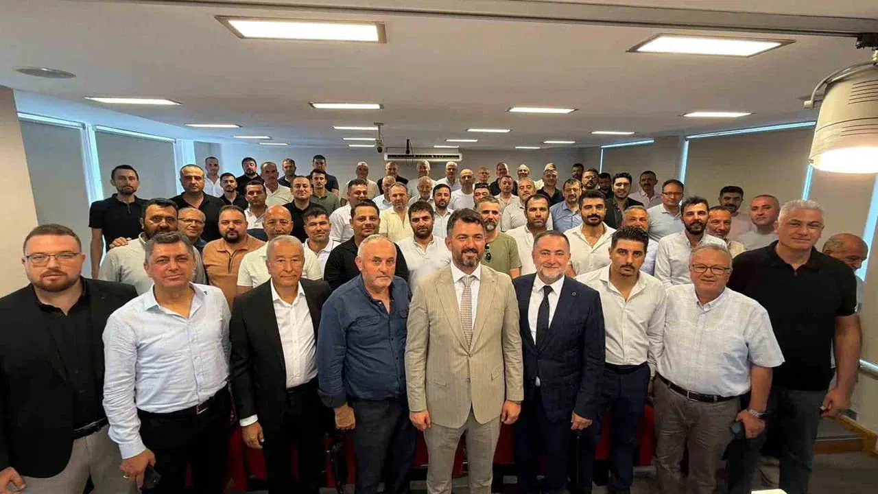 Musa Yılanlı Denizli Ticaret Borsası başkan adayı olduğunu duyurdu