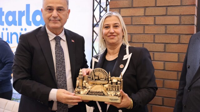 İlkadım Belediye Başkanı İhsan Kurnaz muhtarlarla bir araya geldi