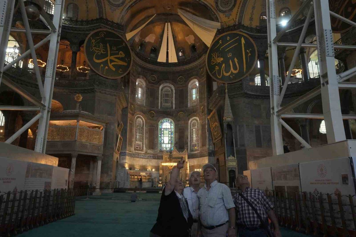 Ayasofya'da yürütülen dört etaplı restorasyon sürecinde son aşamaya gelindi