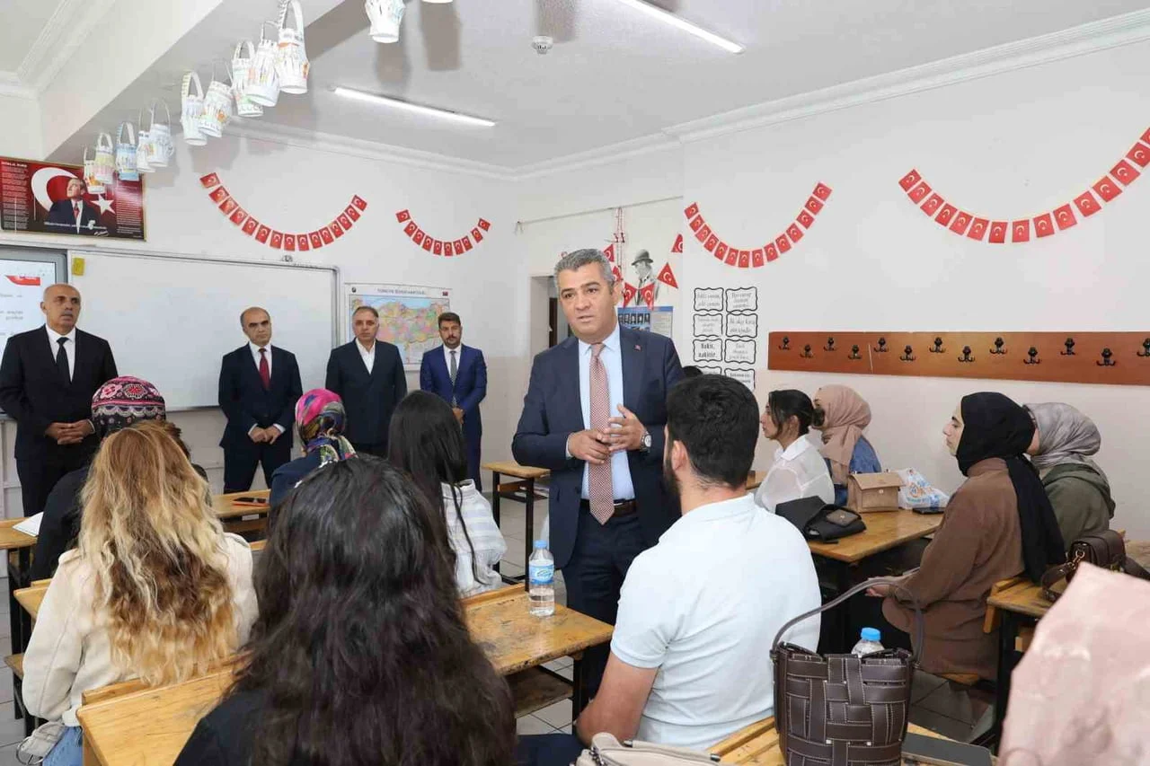 Erzurum'da okul yöneticilerine yönelik Maarif Modeli semineri düzenlendi