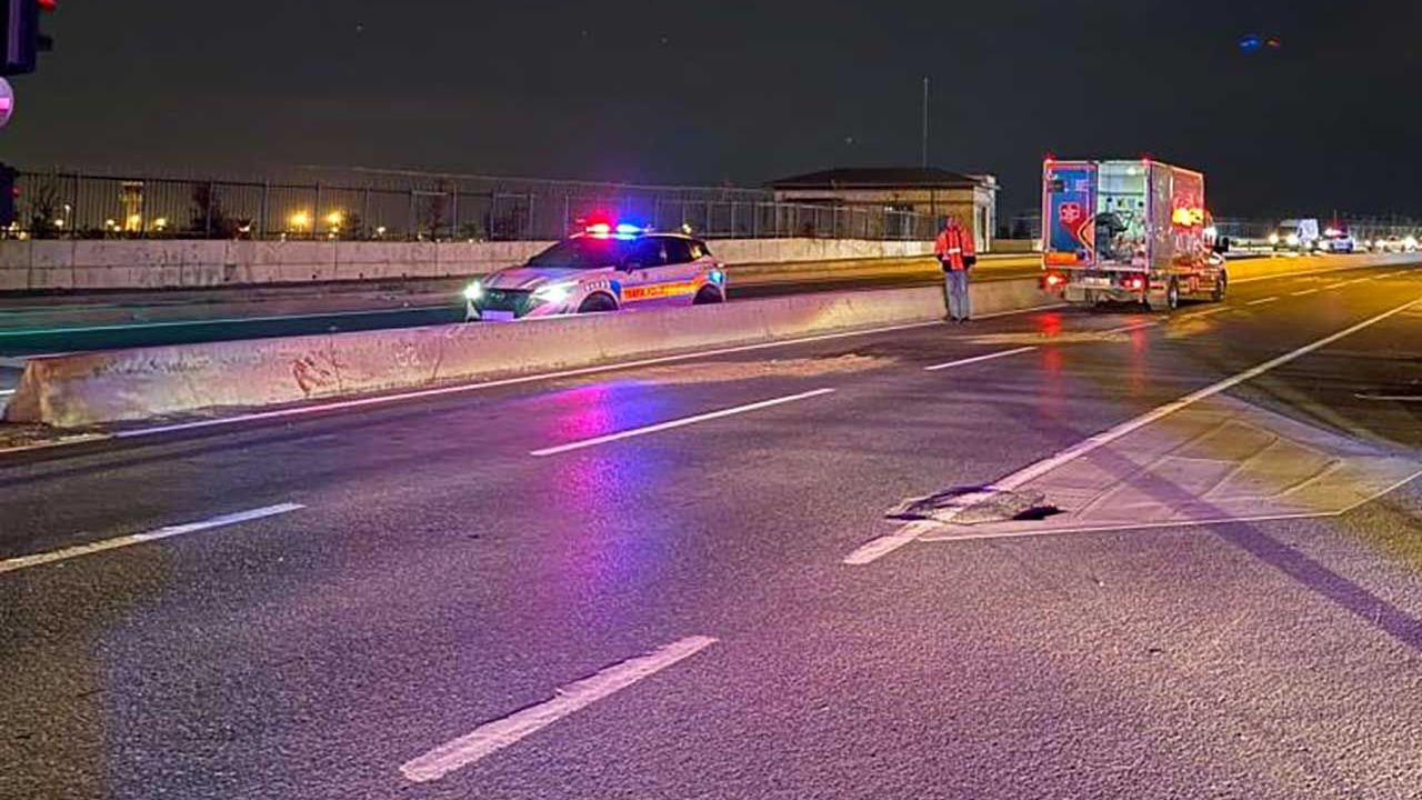 Bakırköy'de motosikletin otomobile çarpması sonucu bir genç öldü