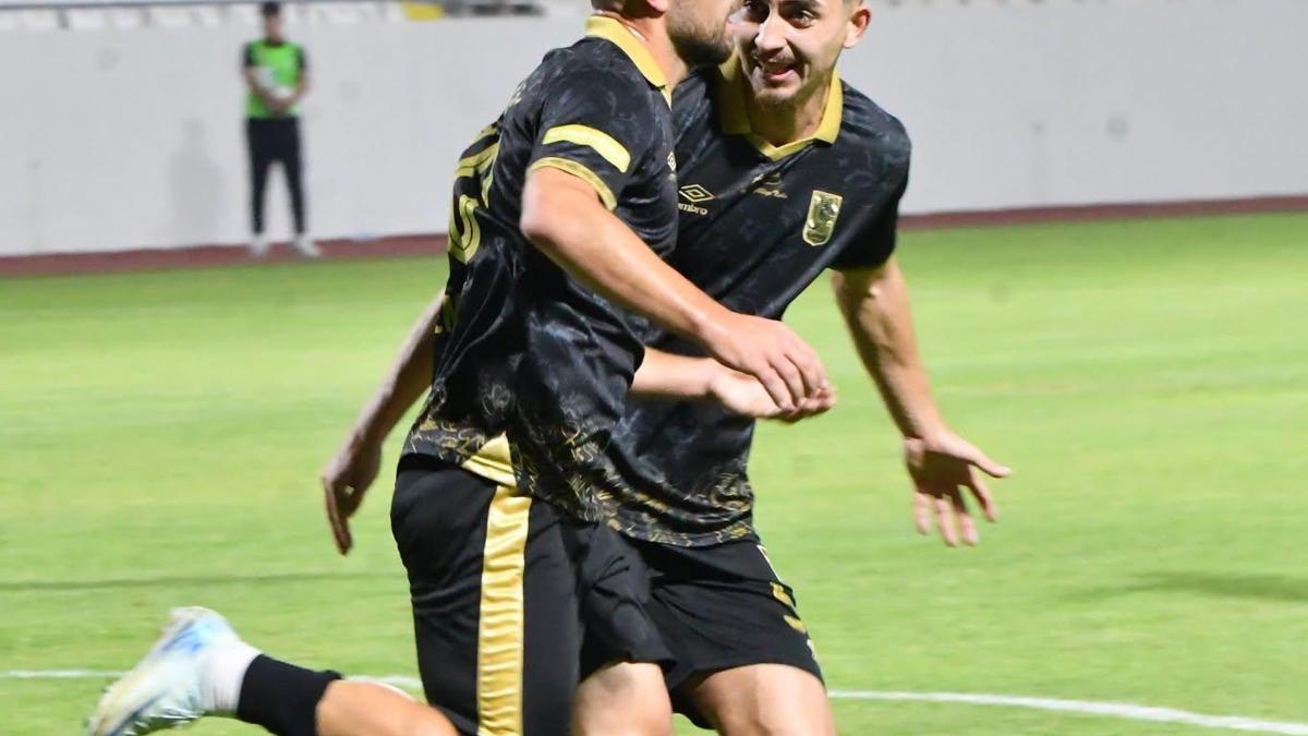 Balıkesirspor, Altay'ı 5-0 yenerek iç saha maçlarında dörtte dört yaptı
