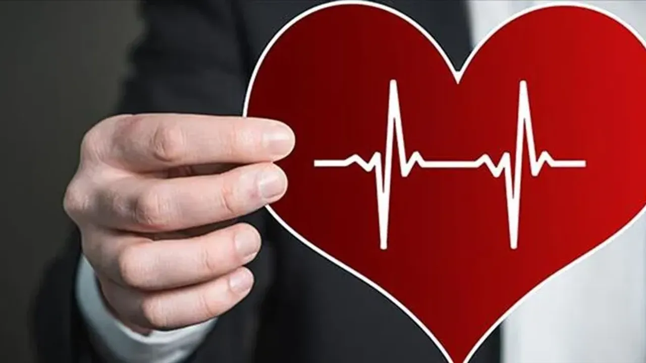 Prof. Dr. Ümit Kervan obezite ve metabolik hastalıkların kalp sağlığını tehdit ettiğini