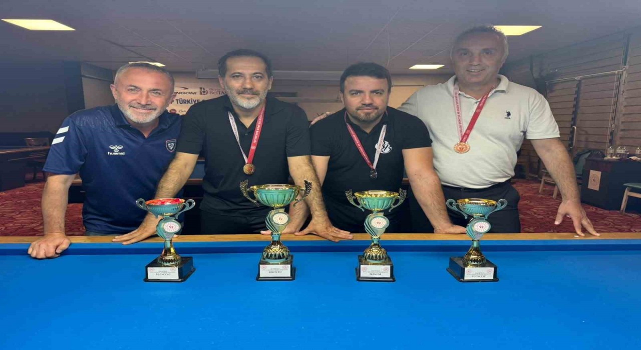 Baha Alptekin Düzce 3 Bant Bilardo İl Birinciliği şampiyonu oldu
