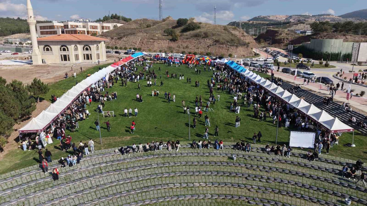 Hitit Üniversitesi yeni eğitim dönemini şenlikle karşıladı