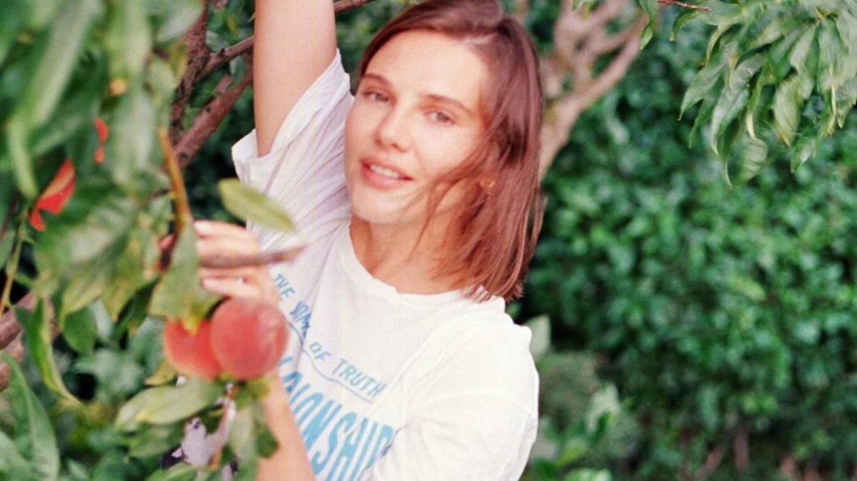 Oyuncu Alina Boz hamilelik sürecine dair yeni fotoğraflar paylaştı