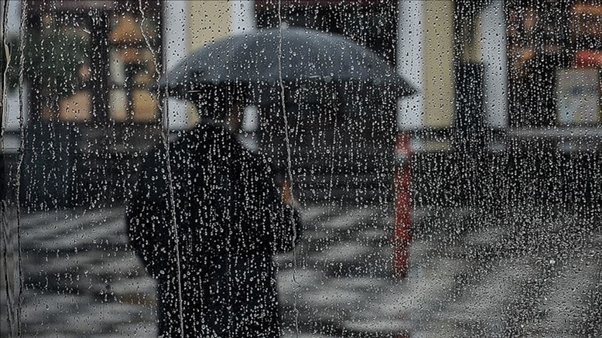 Meteoroloji ve AKOM'dan Türkiye geneli için kuvvetli yağış uyarısı